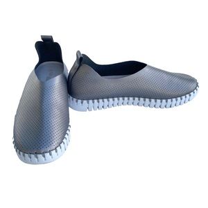 Isle Jacobsen Tulip Gray Perforated Flat Size 38